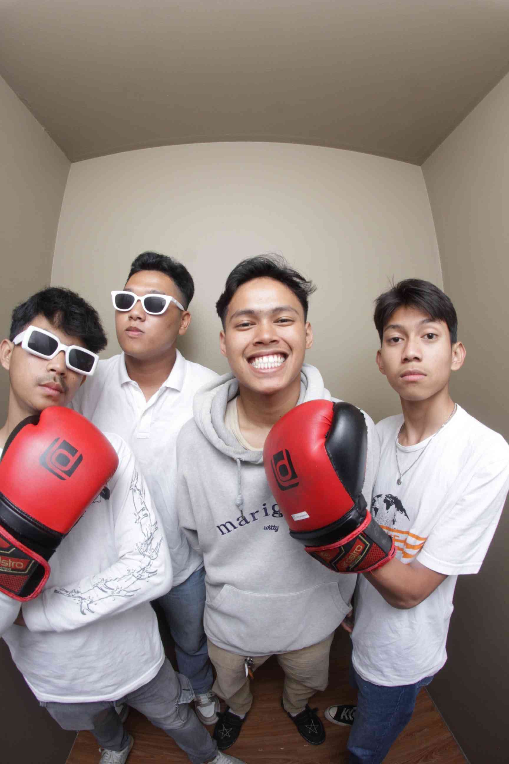 Box 2 Firewood — photobox Fotohokkie Bekasi, Bekasi