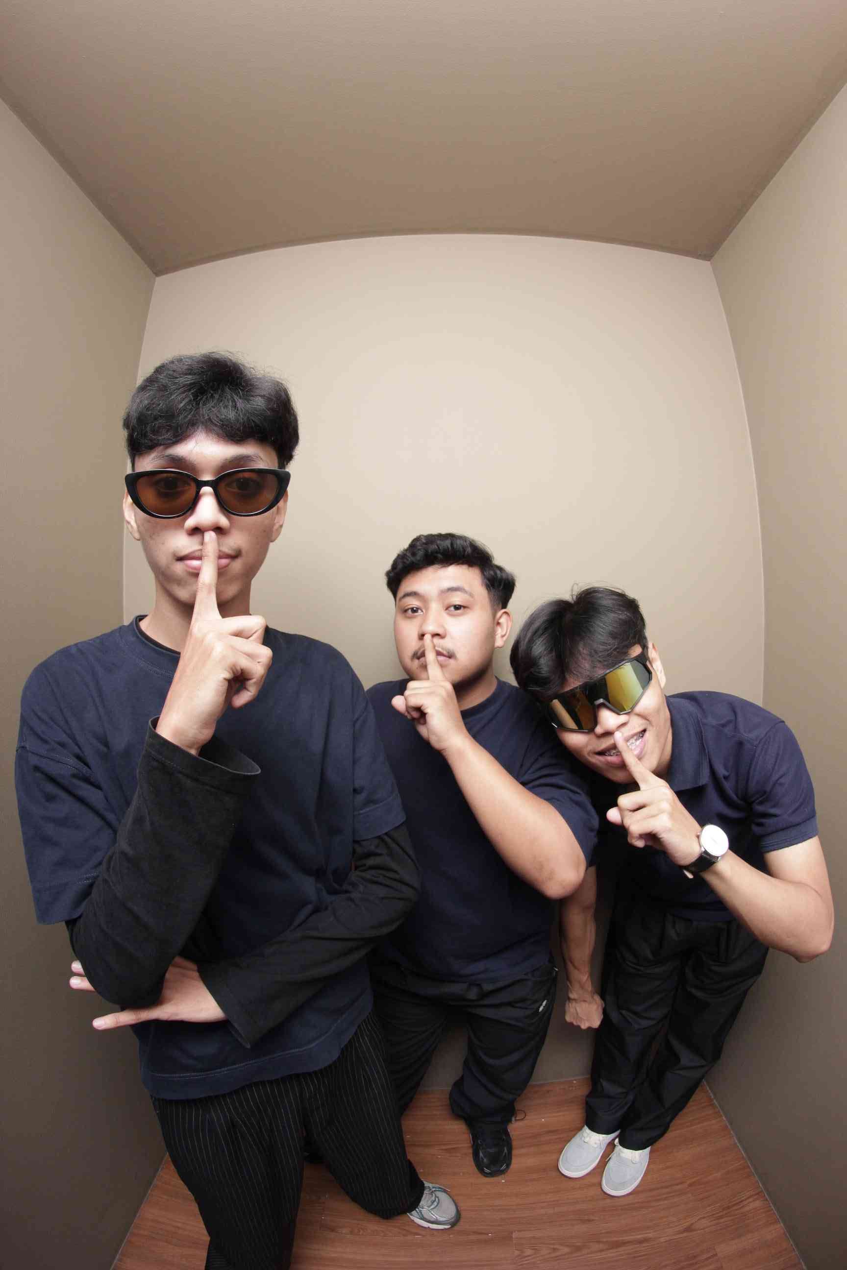 Box 3 Firewood — photobox Fotohokkie Hallway, Bandung